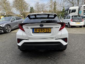 Toyota C-HR 1.8 Hybrid Style (SUV 5-dr.) picture 4