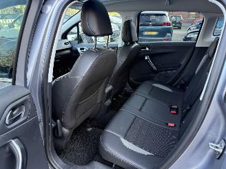 Peugeot 2008 1.2 PureTech Allure (SUV 5-dr.) picture 12