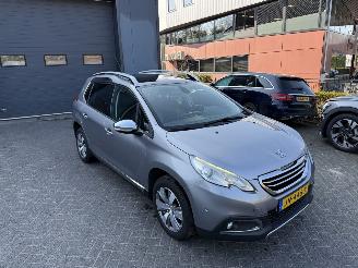 Peugeot 2008 1.2 PureTech Allure (SUV 5-dr.) picture 31