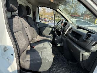 Renault Trafic 2.0 dCi 120 T30 L2H1 Comfort picture 20