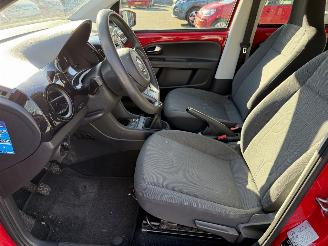 Volkswagen Up! 1.0 move up! BlueMotion picture 18