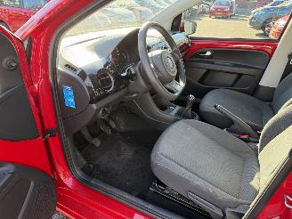 Volkswagen Up! 1.0 move up! BlueMotion picture 17