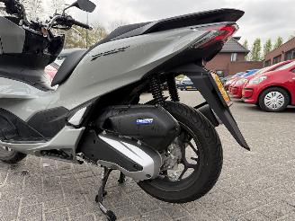 Honda PCX 125 ABS picture 15