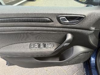 Renault Mégane 1.5 dCi Eco2 Zen picture 16