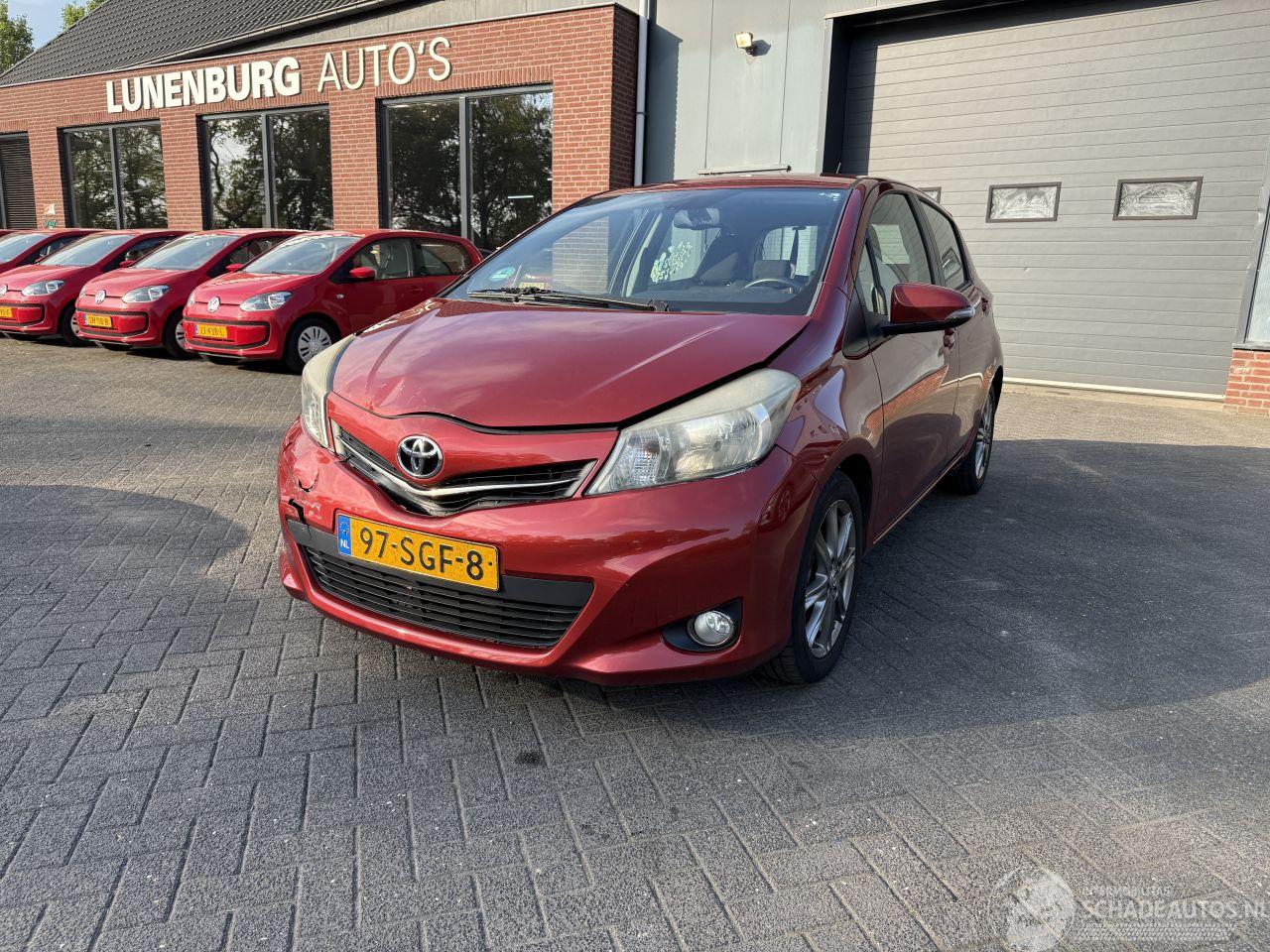 Toyota Yaris 1.3 VVT-i Dynamic AUTOMAAT  (Hatchback 5-dr.)
