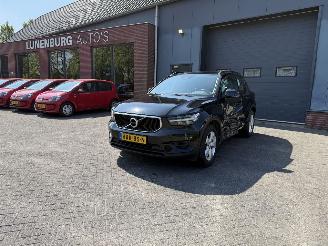 Unfallwagen Volvo XC40 1.5 T2 Essential  AUTOMAAT (SUV 5-dr.) 2022/2