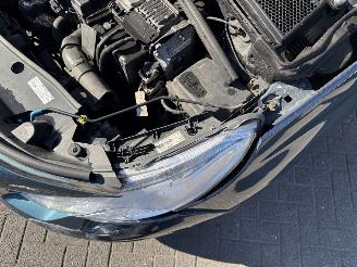 Peugeot 2008 1.2 PureTech AUTOMAAT PANORAMDAK  Blue Lion (SUV 5-dr.) picture 24