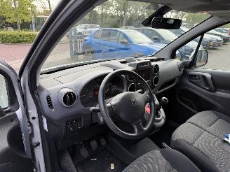 Peugeot Partner 120 1.6 BlueHDi 100 L1 Pro NAVIGATIE  AIRCO picture 14