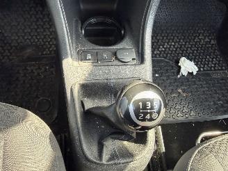 Volkswagen Up! 1.0 high up! BlueMotion BENZINE-AARDGAS picture 20