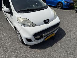 Peugeot 107 1.0-12V XS (Hatchback 5-dr.) picture 27