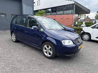 Volkswagen Touran 1.6-16V FSI Business (MPV 5-dr.) picture 27