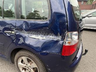 Volkswagen Touran 1.6-16V FSI Business (MPV 5-dr.) picture 11