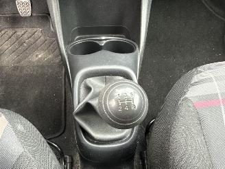 Peugeot 108 1.0 e-VTi Active (Hatchback 3-dr.) picture 21