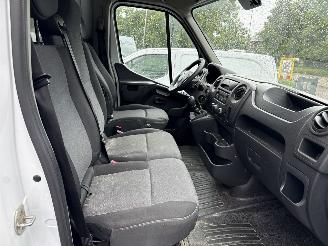 Renault Master T35 2.3 dCi L3H3 KM: 130602 Ideaal voor ombouw tot Paardenwagen of Camper picture 16