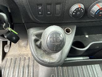 Renault Master T35 2.3 dCi L3H3 KM: 130602 Ideaal voor ombouw tot Paardenwagen of Camper picture 24