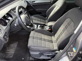 Volkswagen Golf 1.0 TSI Business Edition Connected picture 14
