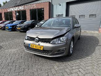 škoda osobní automobily Volkswagen Golf 1.0 TSI Business Edition Connected 2016/1