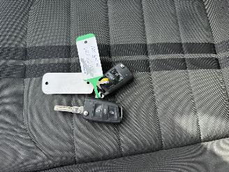 Volkswagen Golf 1.0 TSI Business Edition Connected picture 19