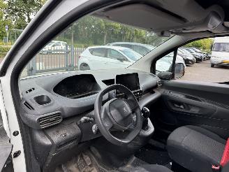 Peugeot Partner 1.5 BlueHDI Premium picture 24