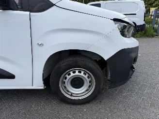 Peugeot Partner 1.5 BlueHDI Premium picture 18