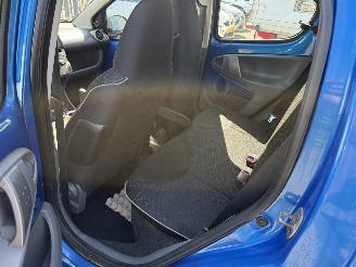 Peugeot 107 1.0-12V XS (Hatchback 5-dr.) picture 15