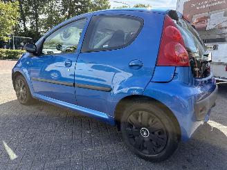 Peugeot 107 1.0-12V XS (Hatchback 5-dr.) picture 27