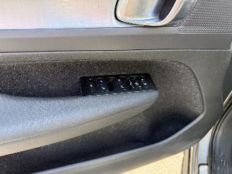 Volvo XC40 1.5 T4 Recharge Inscription Expression picture 18