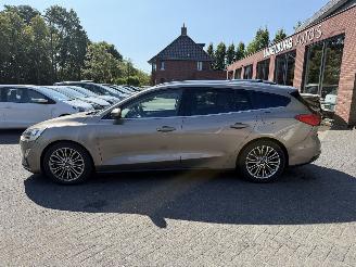 Ford Focus 1.0 EcoBoost Titanium Business picture 2
