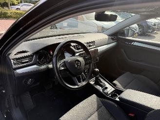 Skoda Superb 1.6 TDI AUTOMAAT  Active Business picture 23