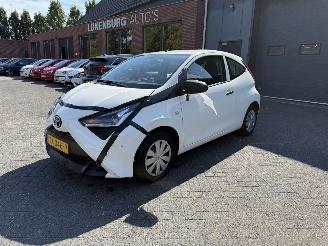 skadebil auto Toyota Aygo 1.0 VVT-i x (Hatchback 3-dr.) 2018/11