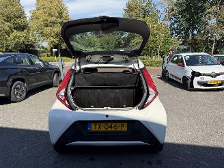 Toyota Aygo 1.0 VVT-i x (Hatchback 3-dr.) picture 15