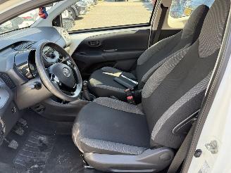 Toyota Aygo 1.0 VVT-i x (Hatchback 3-dr.) picture 20