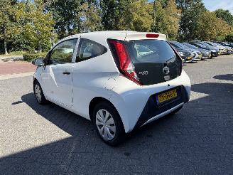 Toyota Aygo 1.0 VVT-i x (Hatchback 3-dr.) picture 3