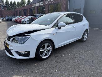 skadebil auto Seat Ibiza 1.0 EcoTSI FR Connect (Hatchback 5-dr.) 2015/11