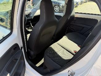 Volkswagen Up! 1.0 take up!  AIRCO BlueMotion picture 15