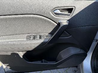 Renault Captur 1.6 E-Tech Hybrid 145 Intens picture 20