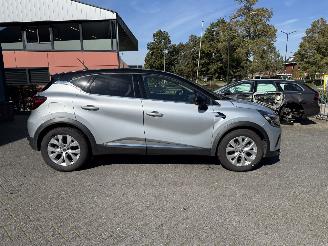 Renault Captur 1.6 E-Tech Hybrid 145 Intens picture 6