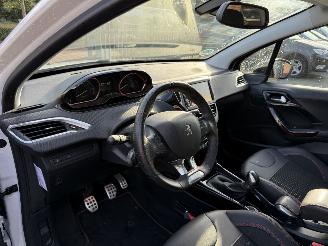Peugeot 2008 1.2 PureTech GT-line (SUV 5-dr.) picture 20