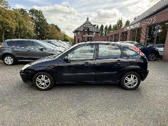 Ford Focus 1.6-16V Trend (Hatchback 5-dr.) picture 2