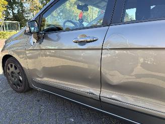 Honda Fr-v 1.8i Lifestyle (MPV 5-dr.) picture 9