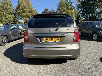 Honda Fr-v 1.8i Lifestyle (MPV 5-dr.) picture 4