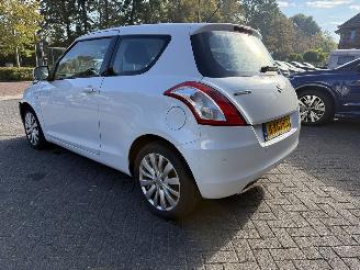 Suzuki Swift 1.2 Exclusive EASSS (Hatchback 3-dr.) picture 3