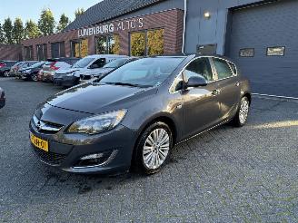 Auto incidentate Opel Astra 1.4 Turbo Design Edition (Hatchback 5-dr.) 2014/5