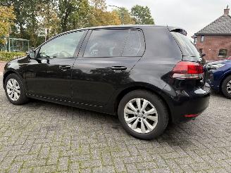 Volkswagen Golf 1.6 TDI Highline BlueMotion picture 36