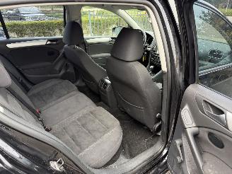 Volkswagen Golf 1.6 TDI Highline BlueMotion picture 15