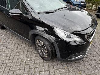 Peugeot 2008 1.2 PureTech Allure (SUV 5-dr.) picture 16