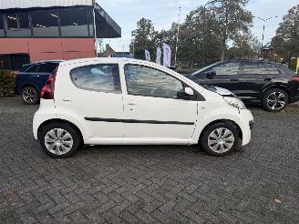 Peugeot 107 1.0 Active (Hatchback 5-dr.) picture 6