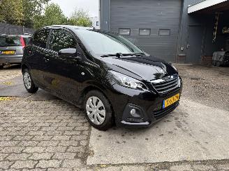 uszkodzony samochody osobowe Peugeot 108 1.0 e-VTi Active (Hatchback 5-dr.) 2021/10