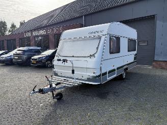 krockskadad bil caravan Chateau  CARATT 390 2000/6