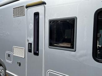 Carthago  Chic E-Line I 50 Yachting 3.0L 177PK AUT picture 9